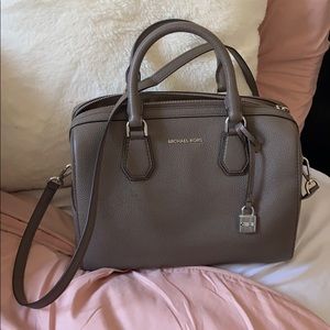 Michael kors grey purse